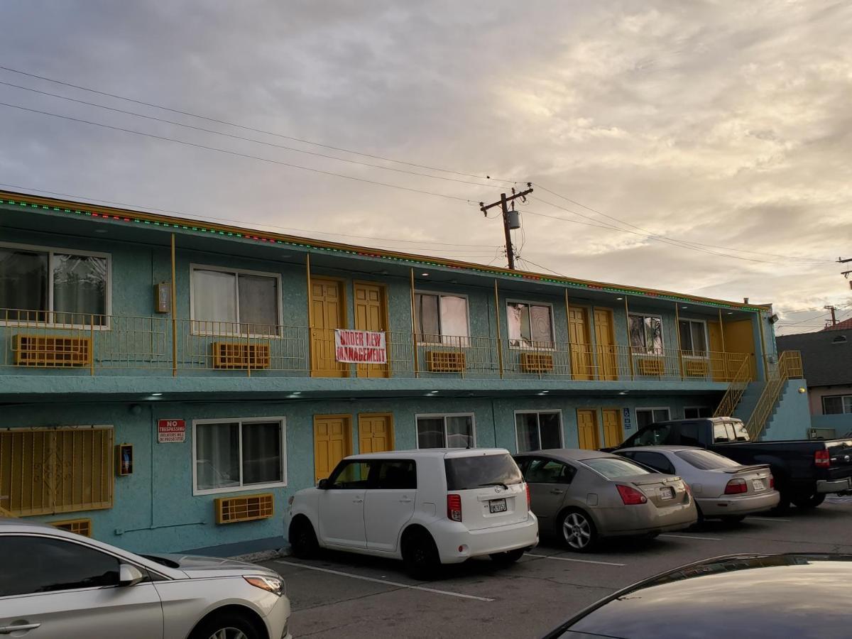 Rose Motel Compton Bagian luar foto